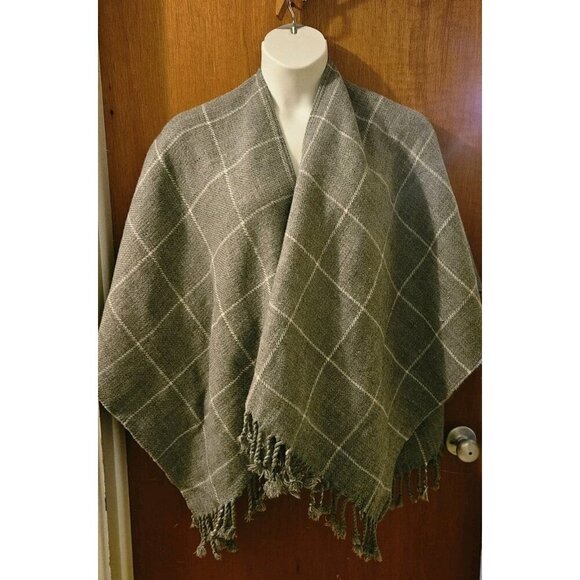 Abercrombie Fitch Gray Windowpane Plaid Poncho Open Sides Tasseled One Size - Picture 1 of 7